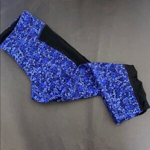 Athleta woman’s Capri joggers